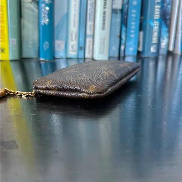 Louis Vuitton Monogram Key Pouch - Picture 9 of 14